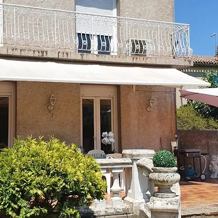 La Casa De Margarita Y Sisco, Avec Piscine Vila