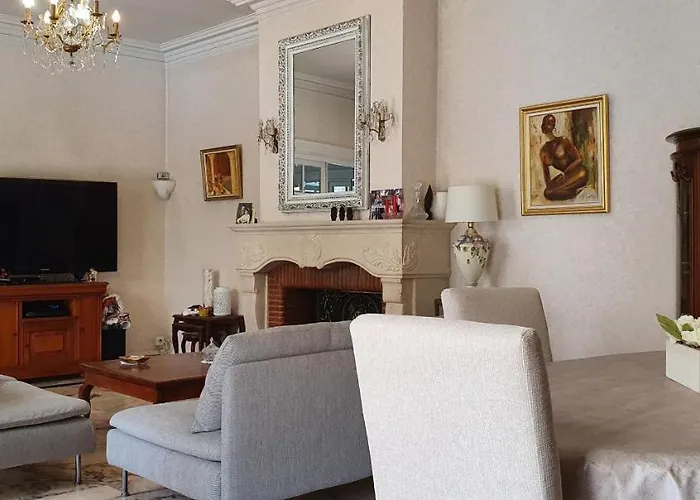 La Casa De Margarita Y Sisco, Avec Piscine * Каркассон