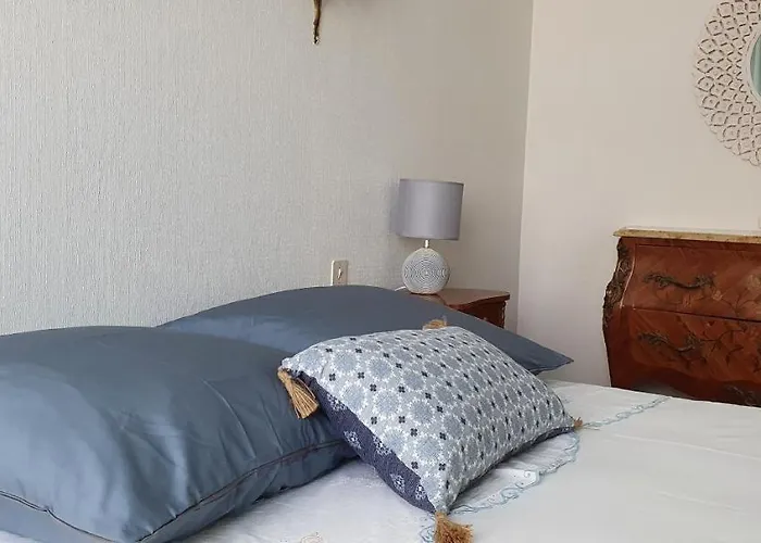 La Casa De Margarita Y Sisco, Avec Piscine * Каркассон